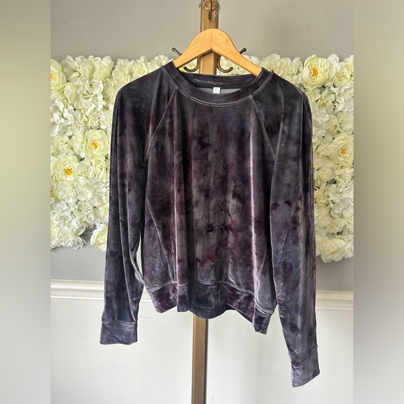 Lululemon Warm Down Crew • Velour• SZ 12 retails $118 - Picture 2 of 7